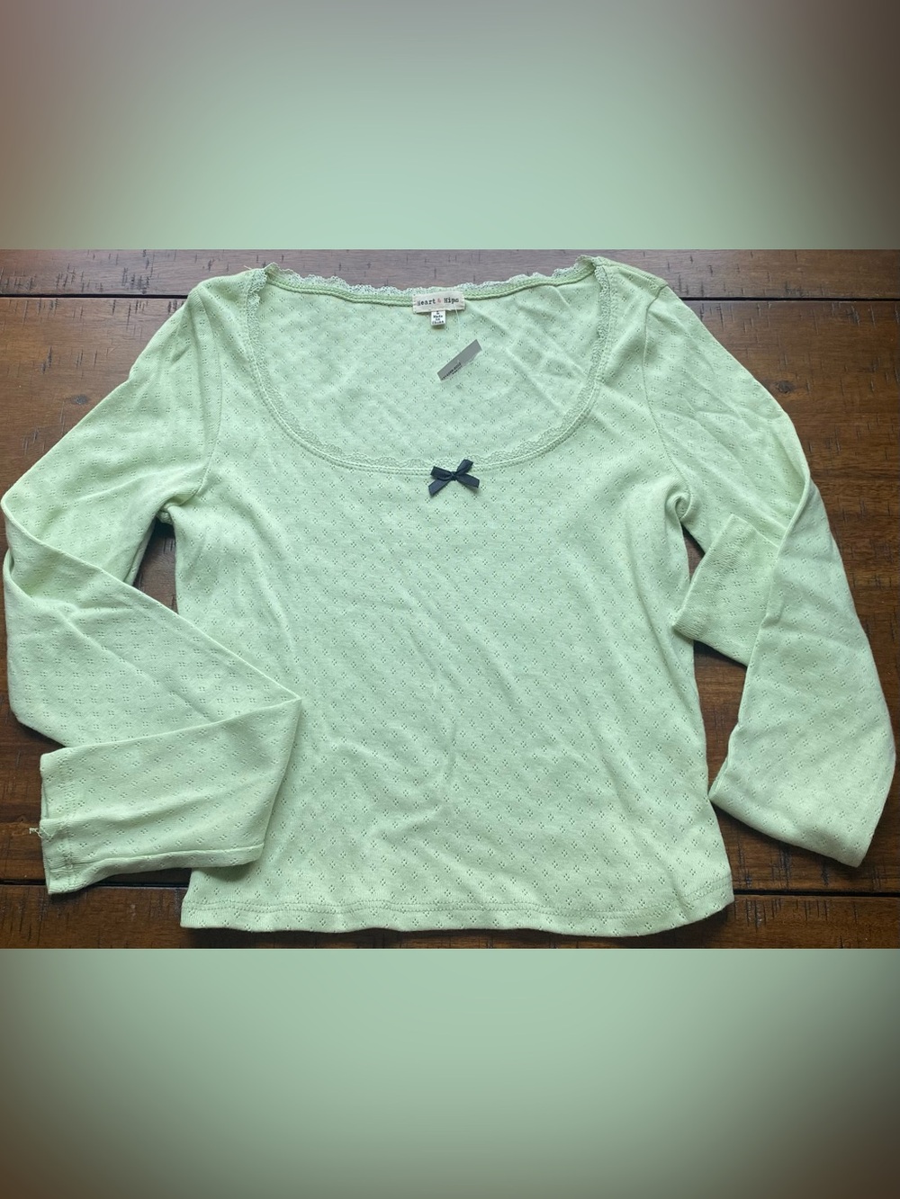 •NEW•Heart & Hips Long Sleeve Cropped Knit Tee